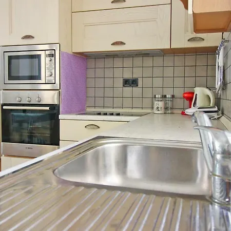 In Palace Two Bedroom's Split