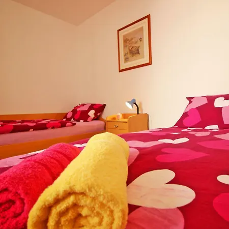 In Palace Two Bedroom's Split